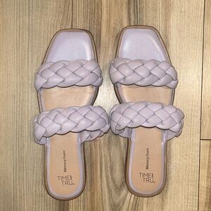 Women’s purple Sandals Woven Straps Memory Foam flats flip flops Time and Tru